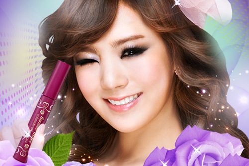 日本のコスメブランド「Kiss Me」の広告モデルに抜擢されたAFTER SCHOOLのリジが、2番目のメイクカットを公開した。