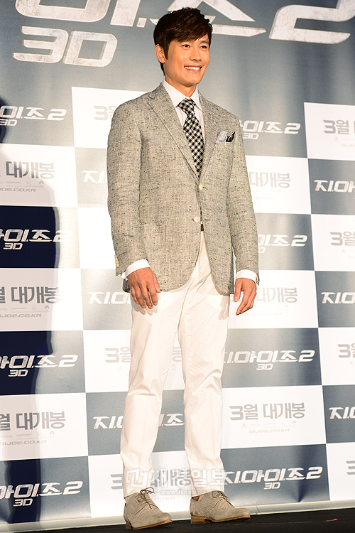 イ・ビョンホン、映画『G.I.ジョー2』の記者会見に出席(9) イ・ビョンホン