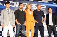 ソウル・ヨイドのコンラッドソウルでハリウッド映画『G.I.ジョー2』の記者会見が行われ、イ・ビョンホンらが出席した。