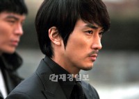 ソン・スンホンが“野性美”あふれるスチールカットを公開した。写真=ブリスメディア ソン・スンホンが“野性美”あふれるスチールカットを公開した。写真=ブリスメディア