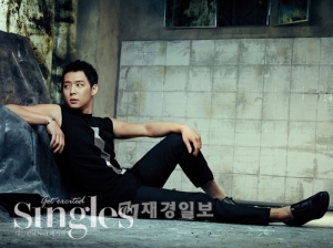 JYJパク・ユチョンが、生き生きとしたシングルたちのためのファッション雑誌『Singles』4月号の表紙を飾った。