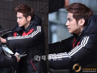 俳優キム・ボムが、まるでグラビアのようなドラマ撮影ビハインドカットを公開した。 俳優キム・ボムが、まるでグラビアのようなドラマ撮影ビハインドカットを公開した。