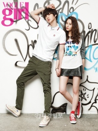 f(x)のクリスタルがモデルのアン・ジェヒョンと共に、和やかなカップルグラビアを公開した。写真=VOGUE girl f(x)のクリスタルがモデルのアン・ジェヒョンと共に、和やかなカップルグラビアを公開した。写真=VOGUE girl