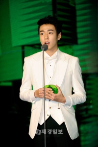 2013年最高の期待作として注目されている韓国映画『隠密に偉大に』が、今月8日、全86回に渡る撮影を終えた。