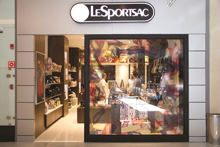 「レスポートサック(LeSportsac)」のブラジル1号店(写真:伊藤忠商事) 「レスポートサック(LeSportsac)」のブラジル1号店(写真:伊藤忠商事)