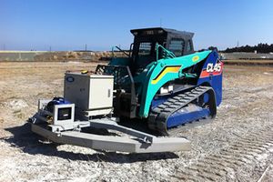 自走式放射線2次元分布測定装置による放射線測定状況（写真：IHI）