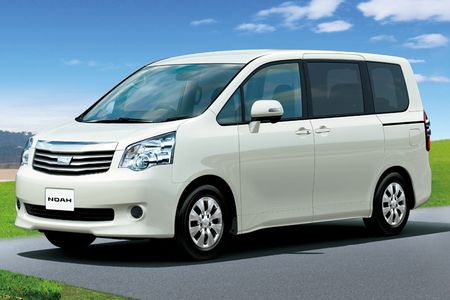 ノアの特別仕様車 X“Special Edition”(画像:トヨタ自動車) ノアの特別仕様車 X“Special Edition”(画像:トヨタ自動車)