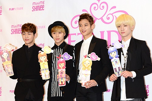 15日午後、ソウル・エチュードハウス本社で、SHINeeが企画開発に関わった香水「MINIMIE BE MY PRINCESS」の制作発表会が開かれた。