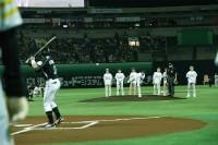 始球式でボールを投げるエル(C)SoftBank HAWKS 始球式でボールを投げるエル(C)SoftBank HAWKS