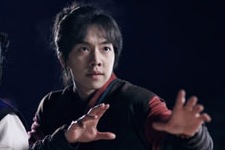 『九家の書』のイ・スンギが、リアルなアクション演技を披露するため怪我も厭わない“傷だらけの闘魂”を発揮している。写真=サムファネットワークス