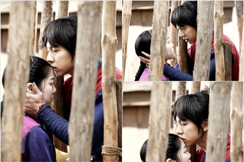 イ・スンギとイ・ユビが切ない“おでこキス”を交わした。写真=サムファネットワークス