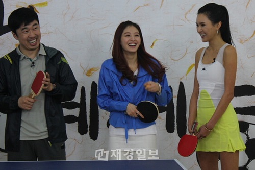 美貌の卓球コーチが芸体能チームの士気をくじいた？写真＝KBS