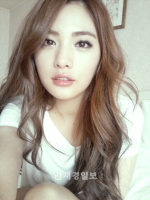 AFTERSCHOOLのナナがセルフショットを公開し注目を集めている。 AFTERSCHOOLのナナがセルフショットを公開し注目を集めている。