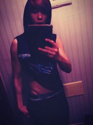 TEENTOPのチャンジョが自身の骨盤の写真を公開し、オンラインを熱く賑わせた。写真=チャンジョ ツイッター