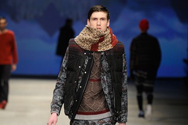 モンクレールより、ホワイトマウンテニアリング 相澤陽介のデザインする「MONCLER W」がデビュー