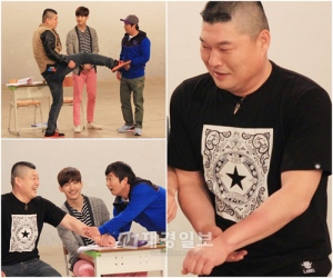 お笑いタレント カン・ホドンが、イ・スグンからテコンドーの蹴りをまともに受けた。 お笑いタレント カン・ホドンが、イ・スグンからテコンドーの蹴りをまともに受けた。