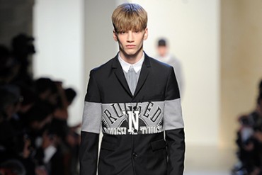 クリスヴァンアッシュ、パリ1区に初の旗艦店をオープン