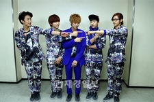 B1A4がホームケア美容法を公開した。