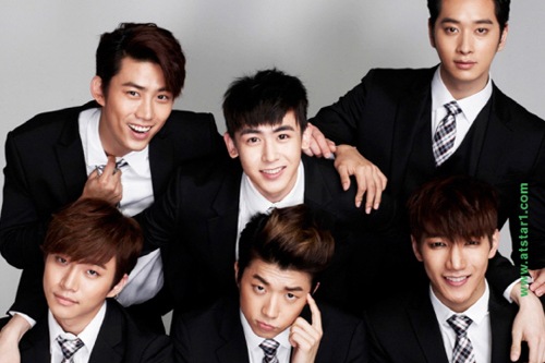 2PMが、チョー・ヨンピル、イ・ヒョリ、神話（SHINHWA）など大物歌手と同時期にカムバックする気持ちを打ち明けた。写真＝アットスタイル