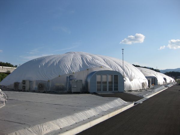 ドーム型植物工場「グランパドーム」（写真：カゴメ）