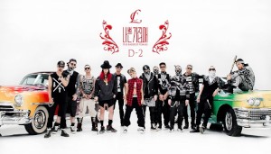 CLの初ソロ曲『ワルい女』の28日リリースに先立って、ミュージックビデオの団体記念写真が公開された。写真=YGエンターテインメント CLの初ソロ曲『ワルい女』の28日リリースに先立って、ミュージックビデオの団体記念写真が公開された。写真=YGエンターテインメント