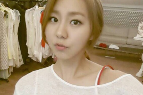 AFTERSCHOOLのユイが、自身のme2dayにファンの健康を気遣うメッセージをアップした。