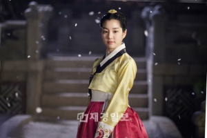 MBC月火ドラマ『九家の書』に出演したイ・ユビが、“放送終了メッセージ”を伝え、目を引いている。写真=サムファネットワークス MBC月火ドラマ『九家の書』に出演したイ・ユビが、“放送終了メッセージ”を伝え、目を引いている。写真=サムファネットワークス