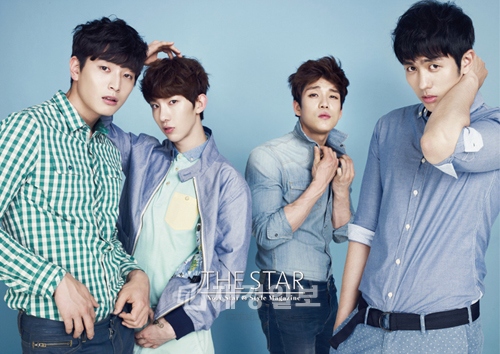 久しぶりにメンバー全員が揃った2AMの集合グラビアが27日に公開された。