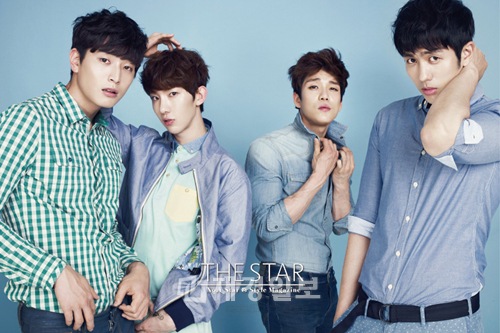 久しぶりにメンバー全員が揃った2AMの集合グラビアが27日に公開された。