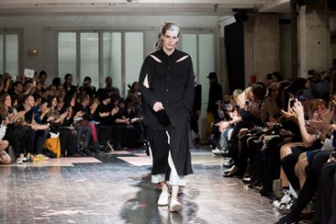 ヨウジヤマモト(Yohji Yamamoto) 2014年春夏メンズコレクション - 光と影を操って