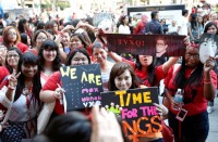 ワールドツアー中の東方神起が、香港・中国・マレーシアに続きアメリカLAでも幻想的なステージで観客を魅了した。写真＝SMエンターテインメント