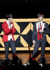 現在ワールドツアーを繰り広げている東方神起が、米LAに続いてチリのサンティアゴ公演も大盛況で終え、米大陸を東方神起カラーで華麗に彩った。写真=SMエンターテインメント 現在ワールドツアーを繰り広げている東方神起が、米LAに続いてチリのサンティアゴ公演も大盛況で終え、米大陸を東方神起カラーで華麗に彩った。写真=SMエンターテインメント