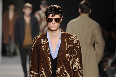 ドリス ヴァン ノッテン(DRIES VAN NOTEN) 2013-14年秋冬メンズコレクション - レイヤードで打ち崩す服のルール