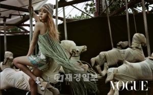 最近ポールダンスで注目されている女性アイドルグループAFTERSCHOOLのユイが、このたび「VOGUE KOREA」でグラビアを公開した。写真=VOGUE KOREA 最近ポールダンスで注目されている女性アイドルグループAFTERSCHOOLのユイが、このたび「VOGUE KOREA」でグラビアを公開した。写真=VOGUE KOREA