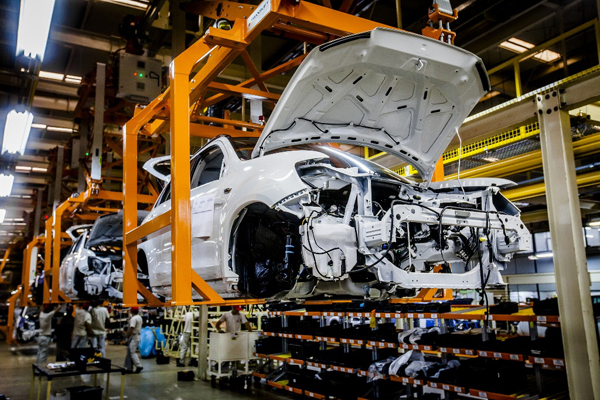 MMCBの「ASX」製造ライン(写真:三菱自動車) MMCBの「ASX」製造ライン(写真:三菱自動車)