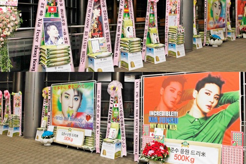 JYJジュンスの各国のファンたちが彼のソロコンサートを応援する大規模なドリーミー米花輪を送り、話題となっている。写真=ドリーミー