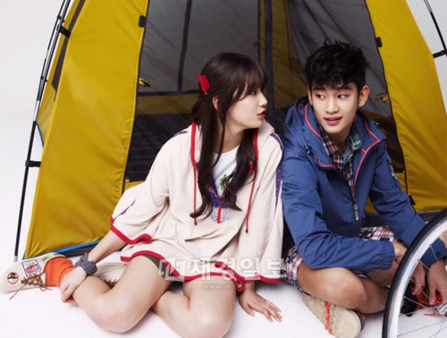 モデルの入れ替わりの激しいアウトドア業界でも珍しく長く続いているスジ＆スヒョンのカップルが長く愛されている理由を探ってみる。
