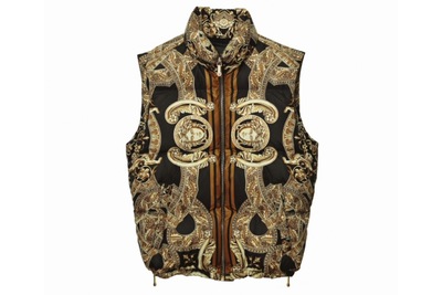 ヴェルサーチが35周年　限定アイテム発表　東京・大阪で期間限定ショップも