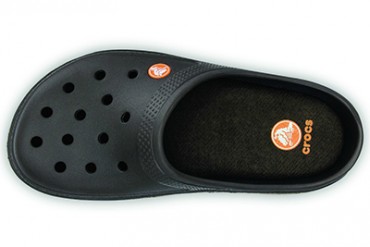 クロックスとTSUTAYAが異色コラボ、ブランド初のルームスリッパを発売