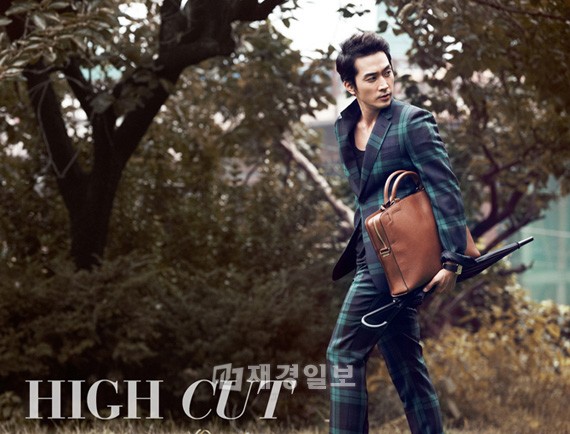 ソン・スンホンが憂愁に満ちた秋の男に変身した。