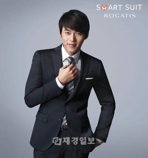 会社員の象徴であるビジネススーツを着たヒョンビンにもっとも似合う職業として“金融系会社員”が選ばれた。