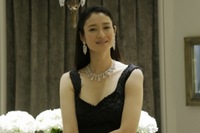 ハリー・ウィンストン大丸神戸店　オープニングにジュエリー10億円相当を身に付けた小雪が登場