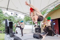 覆面天狗バンド ディスビズ「MWAMのタオルを見るだけで震える」