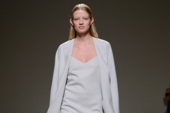 【ミラノ2014春夏＝19日】ネオミニマリズムのマックスマーラから革命的なパワフルウーマンを提案するプラダまで