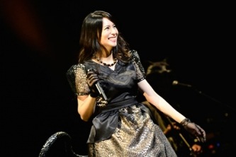 柴咲コウ 福山雅治の登場やネコに扮した新たな演出なども見所のライブを映像化