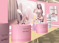 サルヴァトーレ フェラガモのフレグランス「シニョリーナ」が体験できる期間限定店オープン