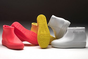 建築家ジャン・ヌーベルがデザインしたミニマルな限定スニーカー