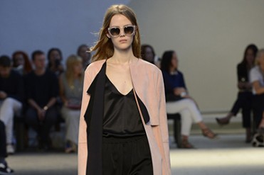 スポーツマックス(SPORTMAX)2014年春夏コレクション - ドットが生み出すフェミニン・ビューティ