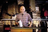 スウェーデン発のアウトドアブランド「フェールラーベン」　国内初となるワックスの講習会を開催