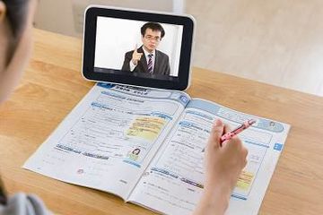 「ライブ授業」の様子（写真：ベネッセコーポレーション）